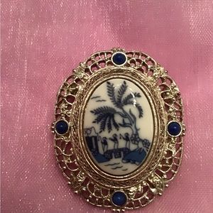 NWOT 1928 Brooch $14